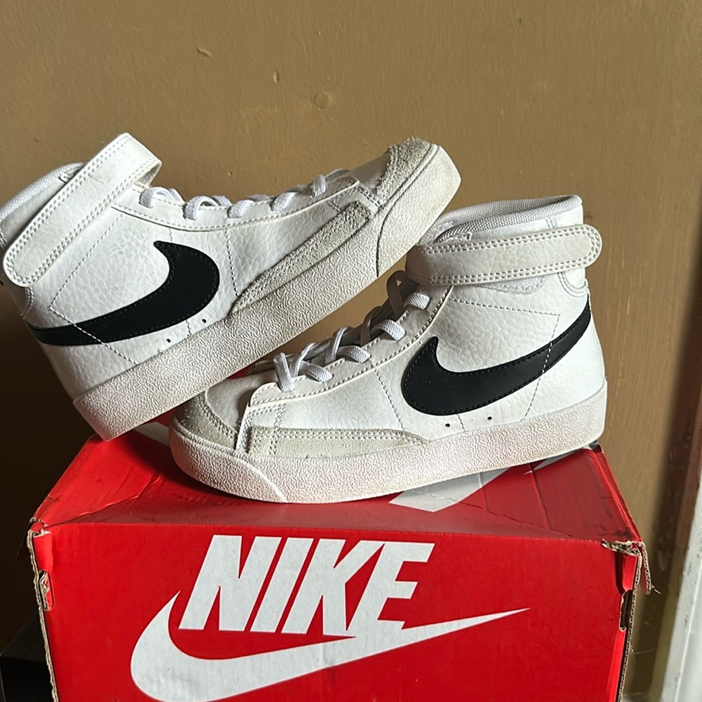 Nike Blazer Mid ‘77